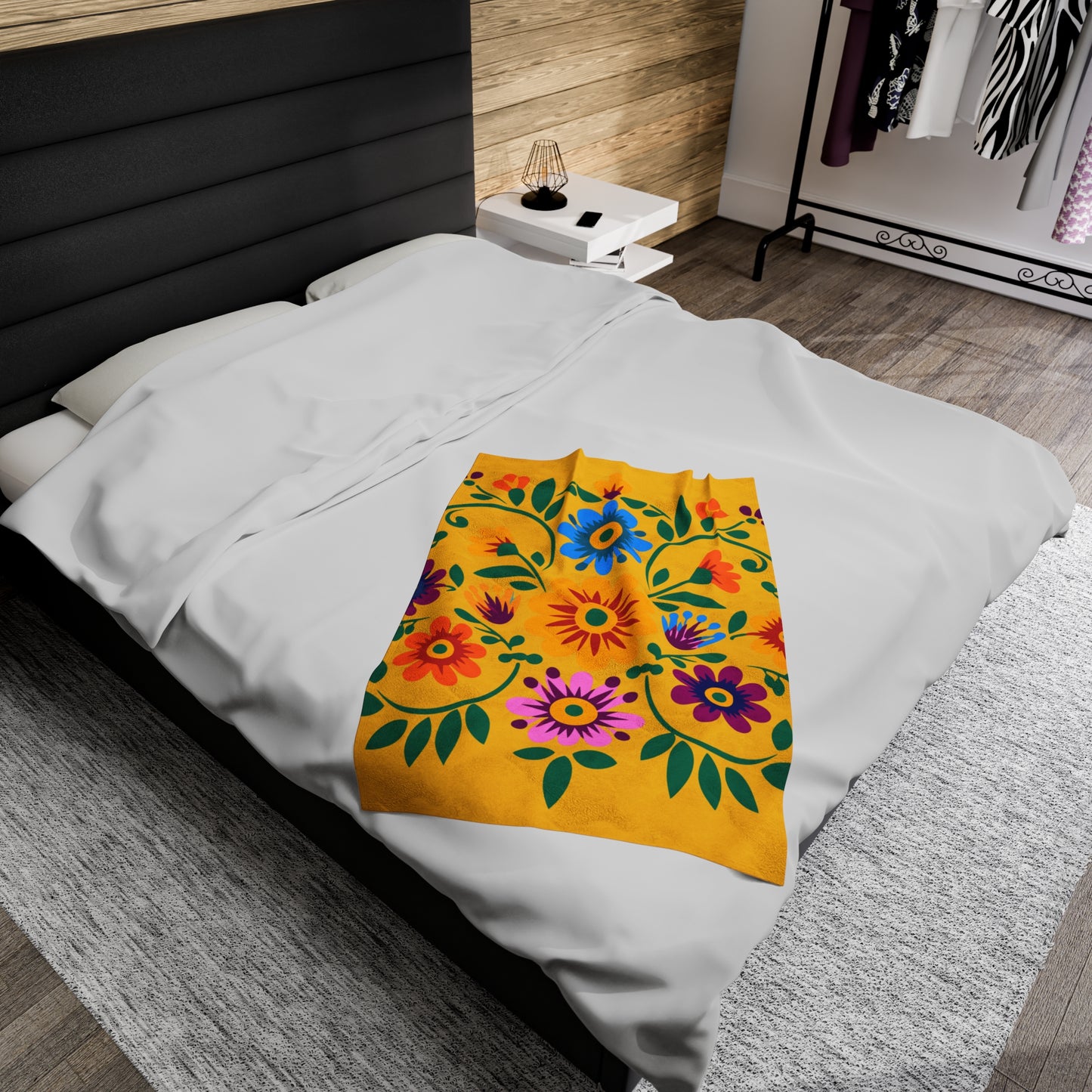 Fiesta Scroll Velveteen Plush Blanket