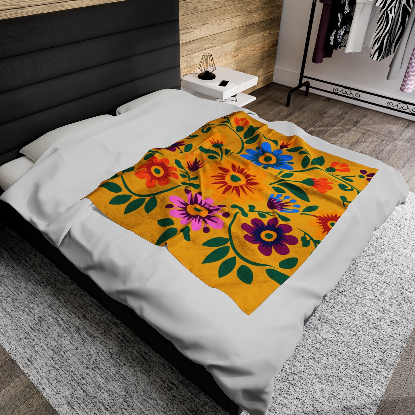 Fiesta Scroll Velveteen Plush Blanket