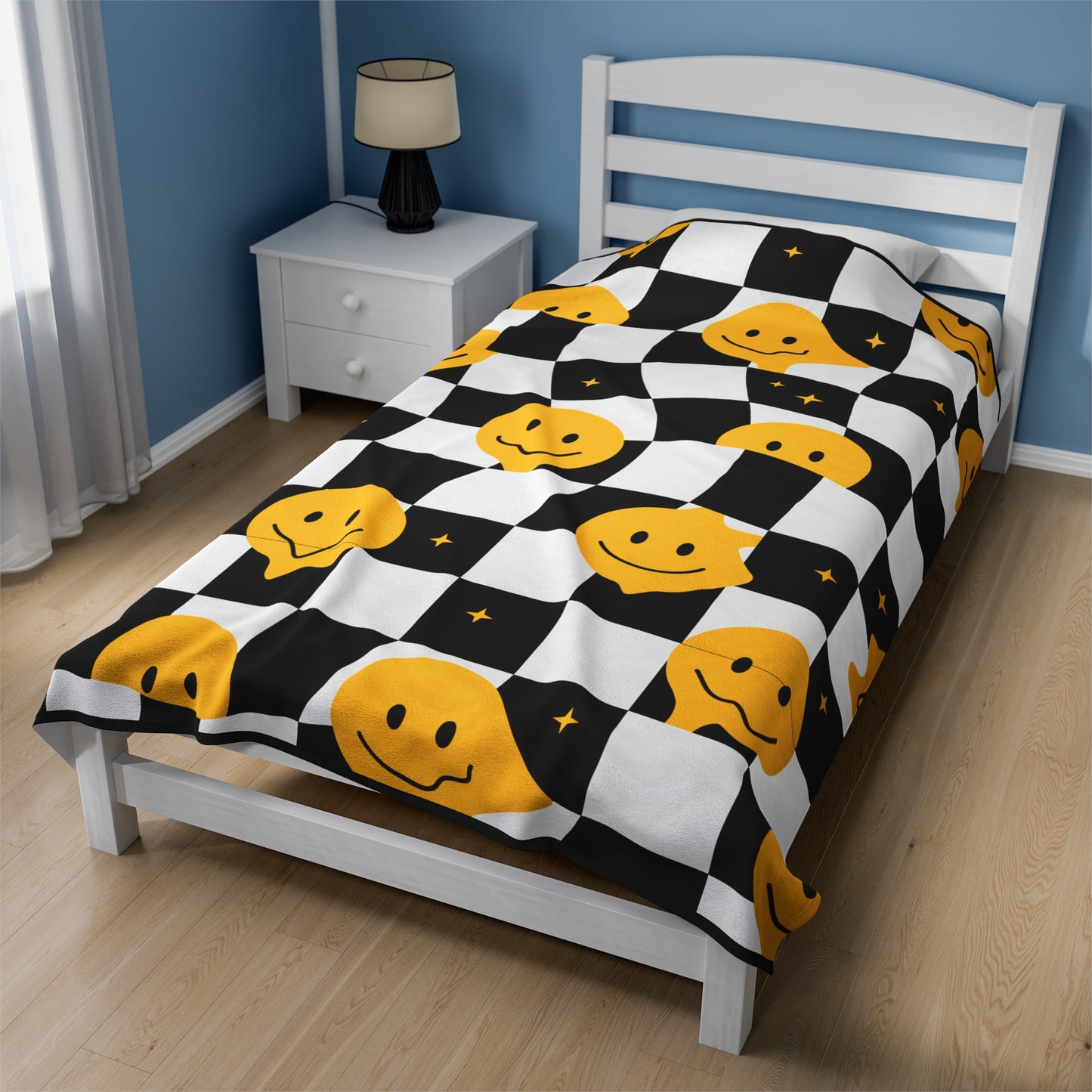 Smile Check Velveteen Plush Blanket