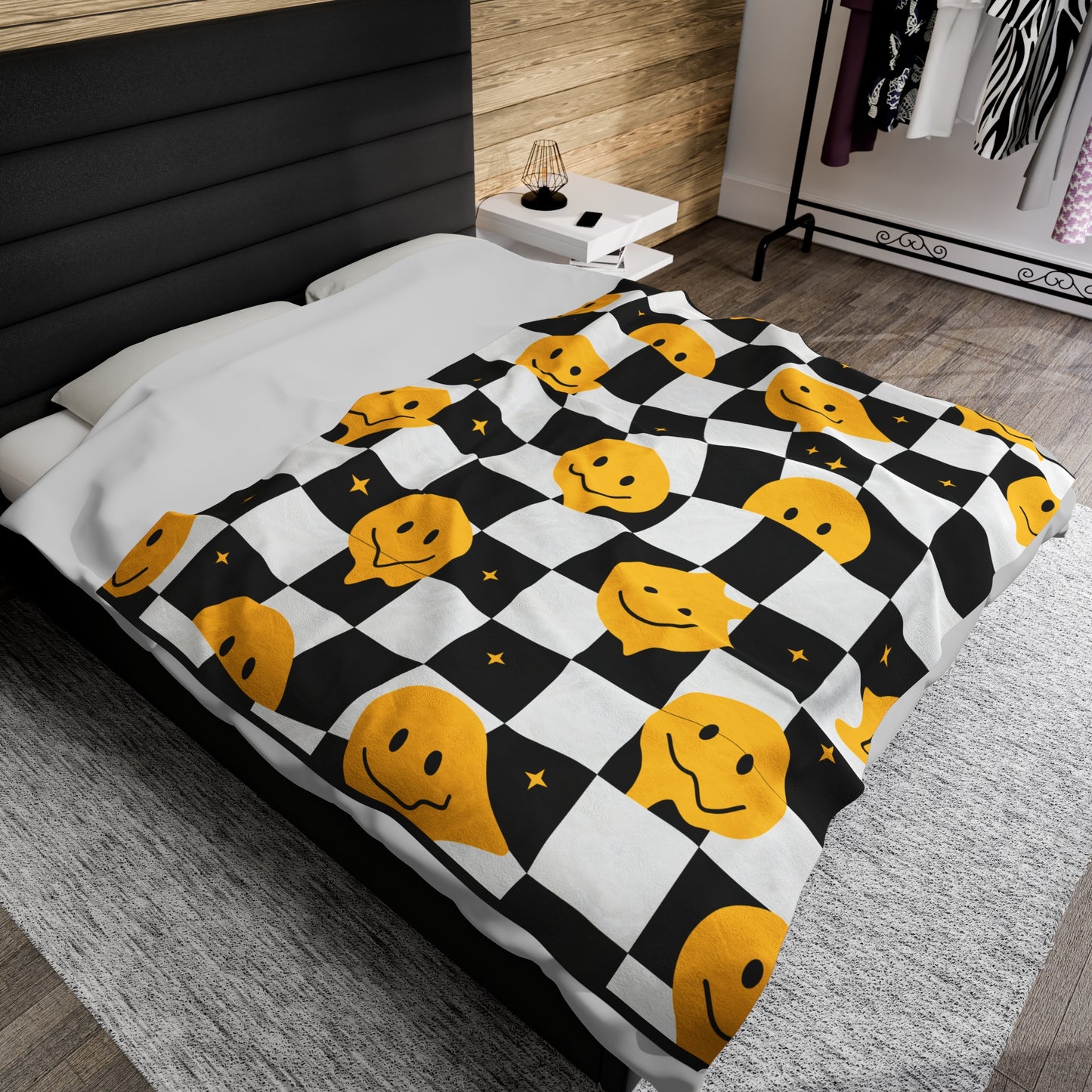 Smile Check Velveteen Plush Blanket